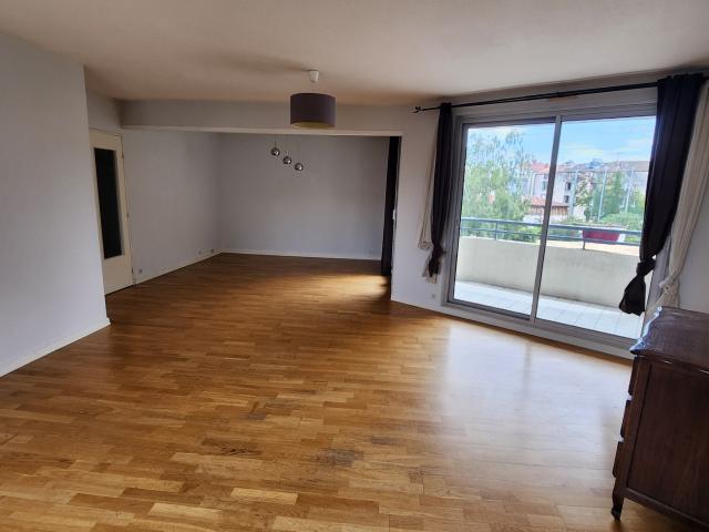 T3 Balcon et stationnement Centre ville
