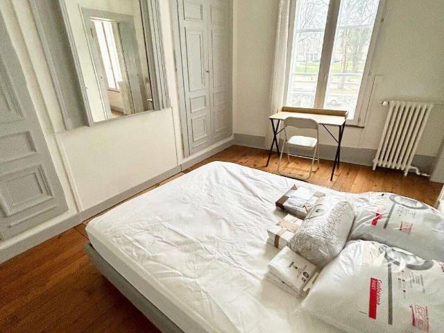 Grand appartement colocation WiFi et TV inclus