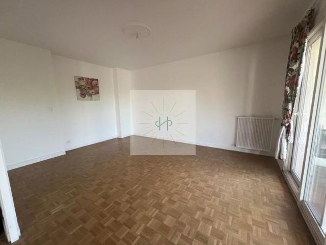 Grand Appartement dans Résidence prisée