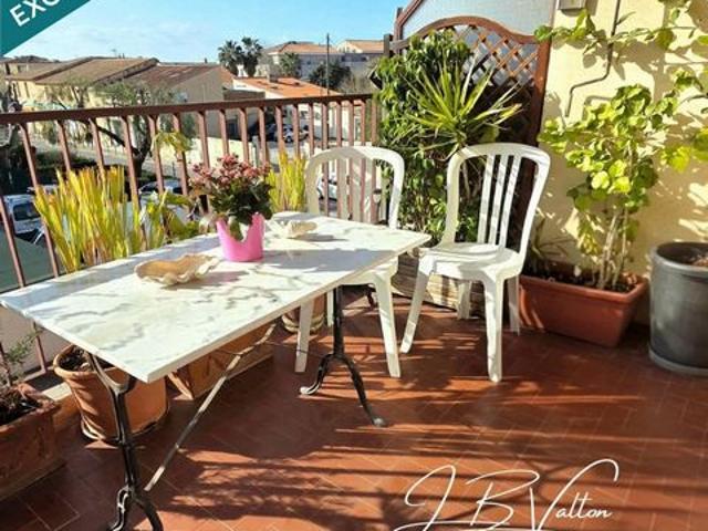 Grand appartement de type 4 traversant avec terrasse, cave et place de parking