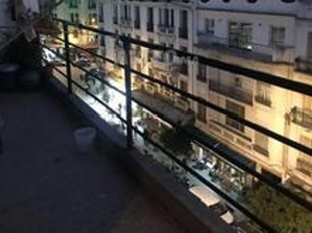 Grand appartement duplex sur Bd de Paris