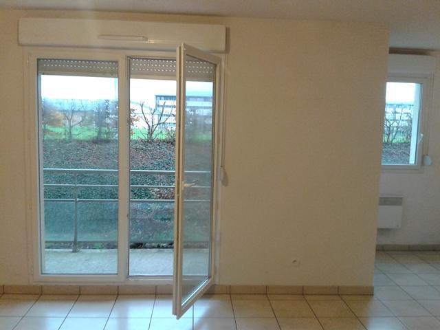 Grand appartement en location 410 € par mois à Fécamp