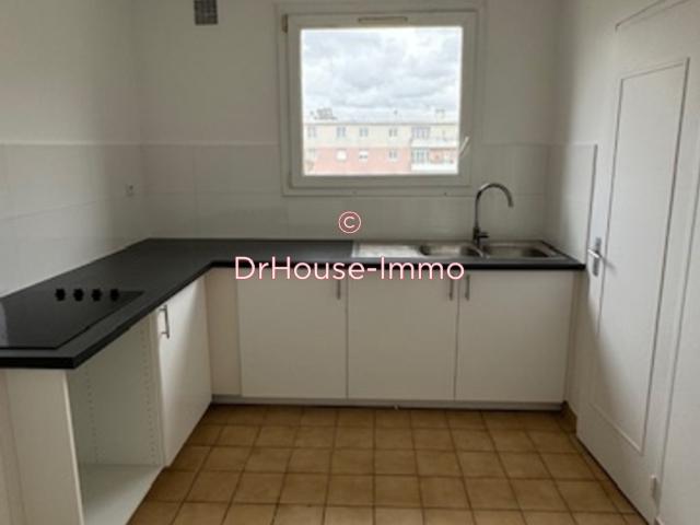 Grand appartement familial avec extérieur à Noisy Le Grand