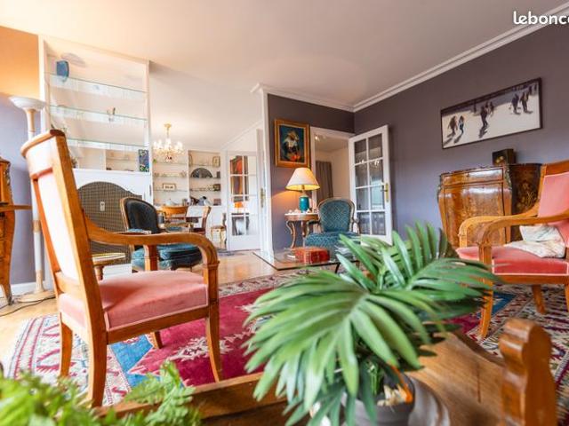 Grand appartement familial centre ville