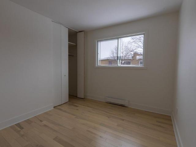 Grand appartement, haut de duplex, rénové, 5 électros