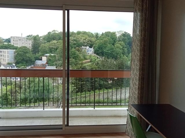 Grand appartement meublé à deux pas du centre de Lannion