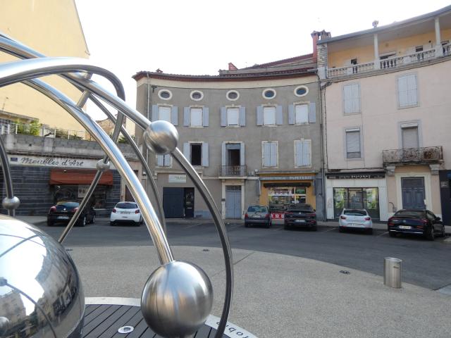 Grand appartement meublé en location à Alès