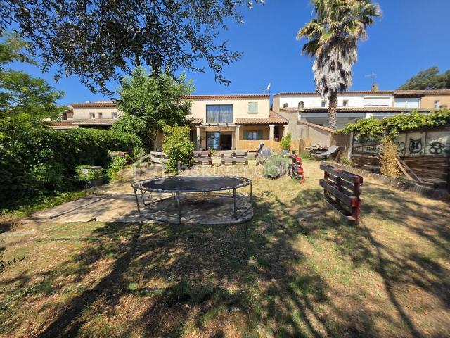 GRAND BAS DE VILLA 2 CHAMNRES JARDIN