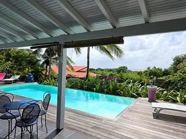 Grand Bourg 97112 Achat / Vente maison 5 pièces t5 au dernier étage