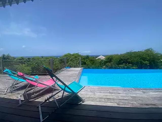 Grand Bourg 97112 Achat / Vente maison 5 pièces t5 au dernier étage terrasse