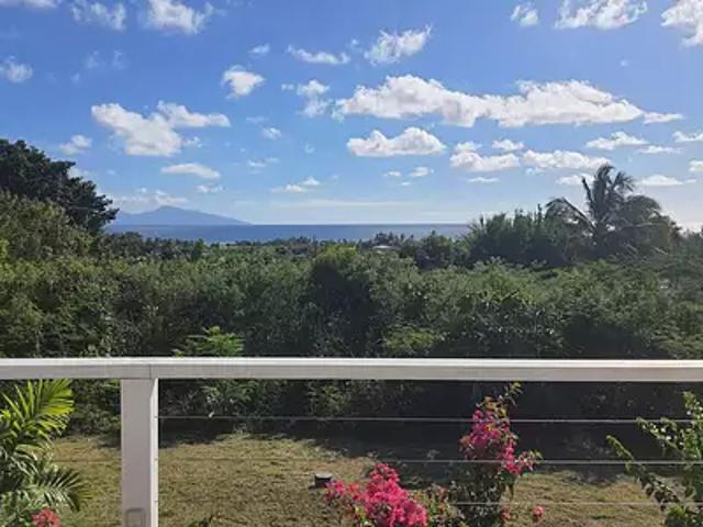 Grand Bourg 97112 Achat / Vente maison 5 pièces t5 au dernier étage terrasse