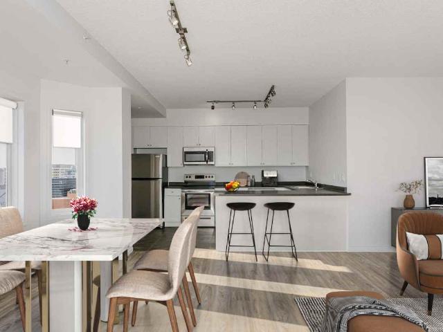 Grand Central Manor 1 Bedroom Apartment for Rent at 10904 102 Ave Nw, Edmonton, AB T5K 2Y3 Downtown Edmonton