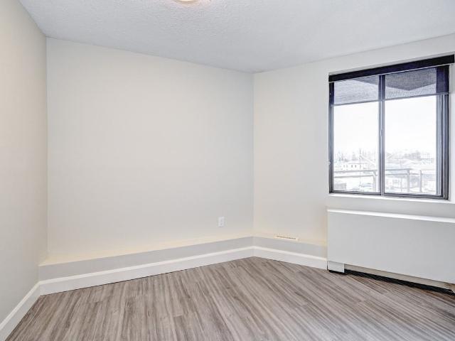 Grand Central Place Apartments 2 Bedroom Apartment for Rent at 330 Talbot St, St Thomas, ON N5P 4E1