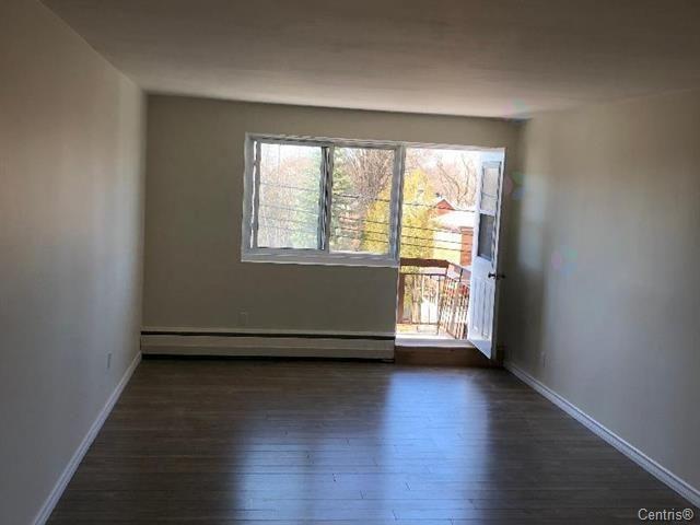 Grand condo 3.5 chauiffe avec electros inclue a Cartierville
