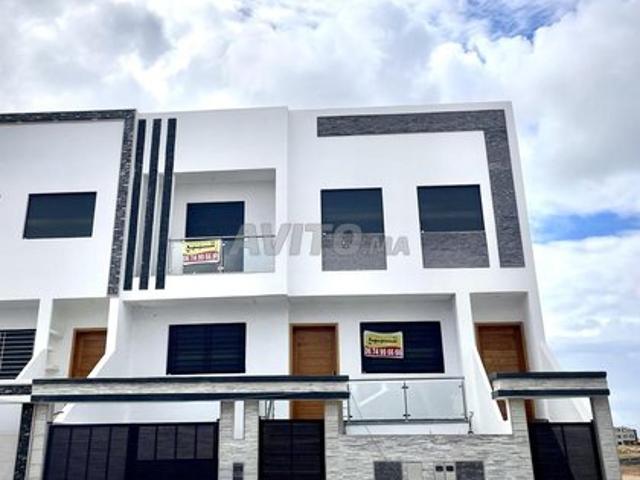 Grand duplex à vendre 240 m2