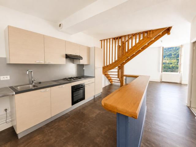 Grand duplex de caractère 110 m2 Vieille ville d'Autun