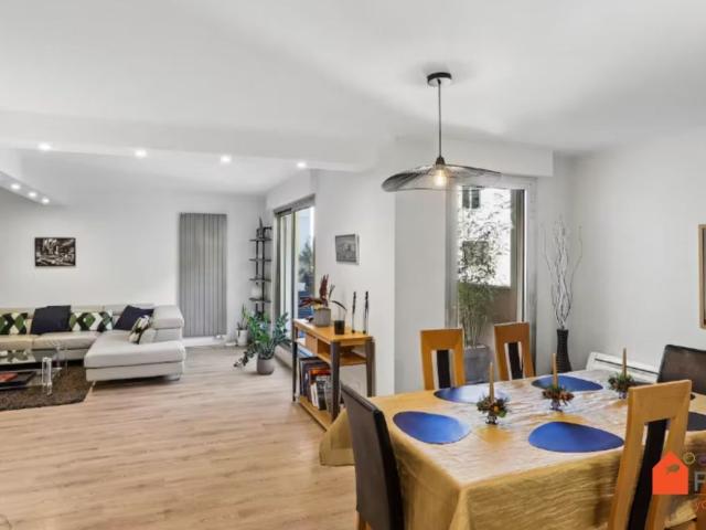 Grand duplex meublé de standing avec terrasse, balcon et gar