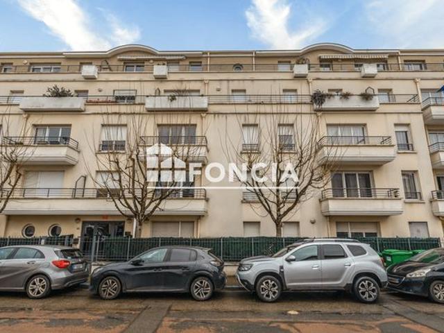 Grand f1 avec jardin privatif de 21m2