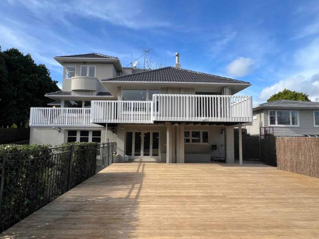 Grand Family Home in Prestigious Ellerslie Location