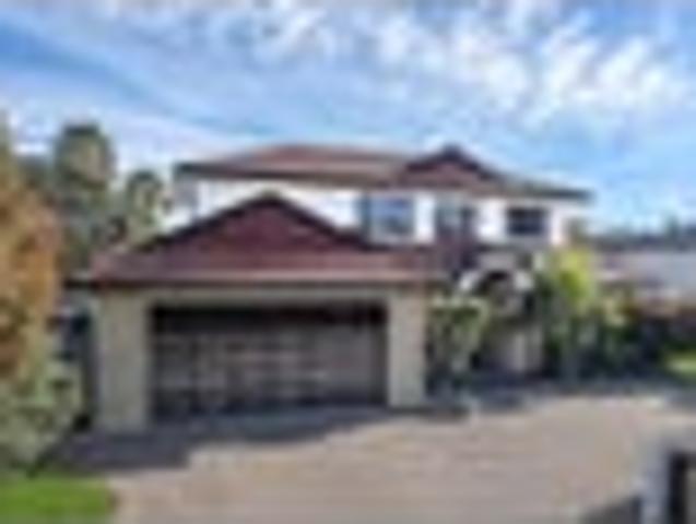 Grand Family Living on 806m2 in Dannemora