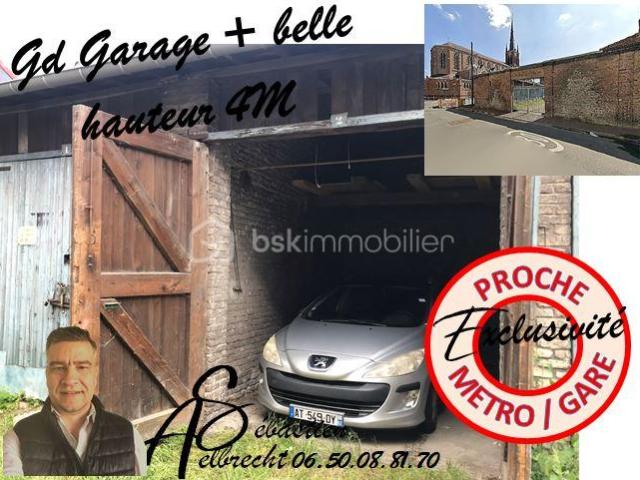 GRAND GARAGE AVEC BELLE HAUTEUR JUSQU A 4M