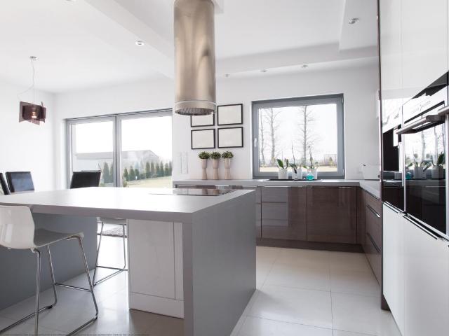 GRAND LANCEMENT ! TRES BEAU 2 PIECES AVEC EXTERIEUR BENERVILLE PROCHE MER