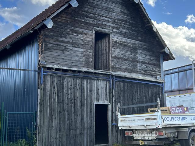 GRAND LOCAL DE STOCKAGE BERNAY