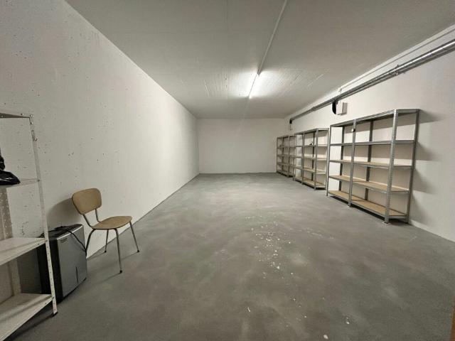 Grand local de stockage modulable