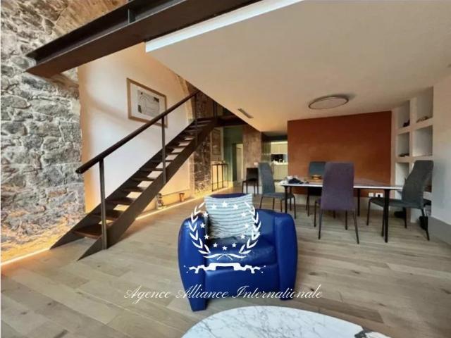 Grand loft 75m2 duplex 1930