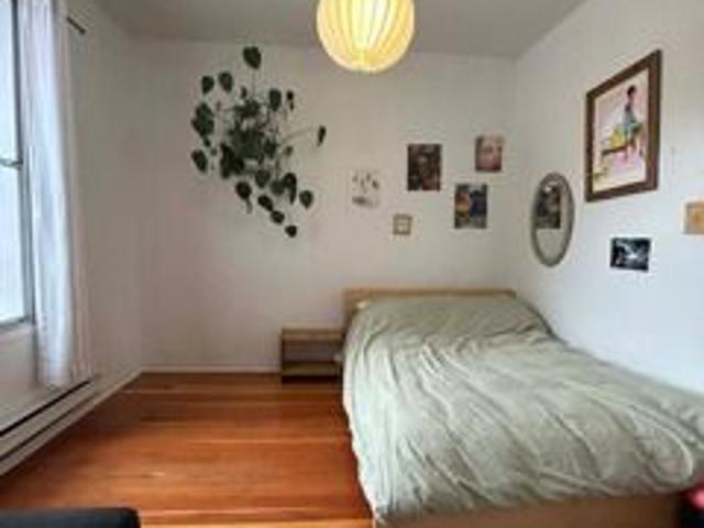 Grand Logement 61/2 3eme Etage