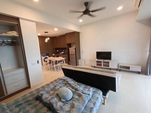 Grand Medini studio furnish balcony pool and sea view medini smart tv