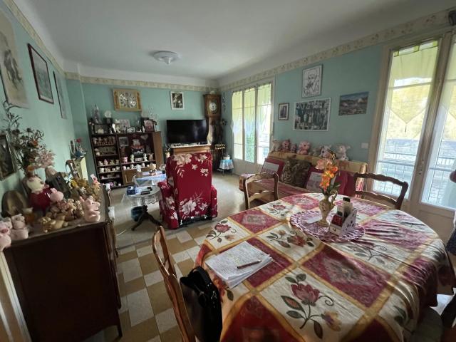 GRAND P3 DE 78 M² avec garage et cave Spécial investisseur