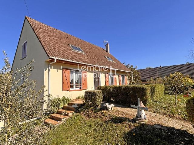 Grand pavillon 4 chambres sur 1300 m² de terrain