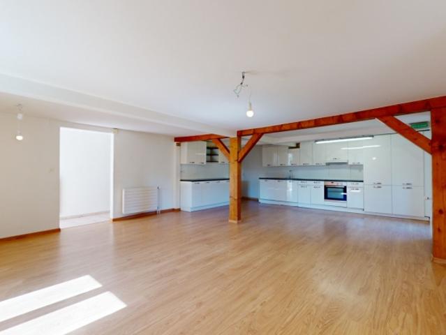 Grand potentiel pour cette maison avec jardin !
