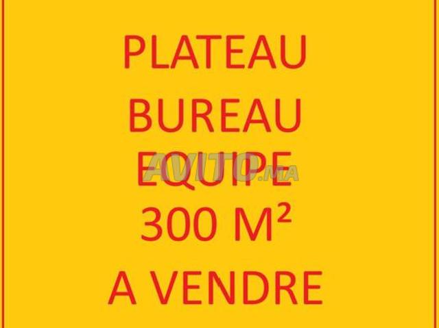 Grand plateau bureau équipé à vendre
