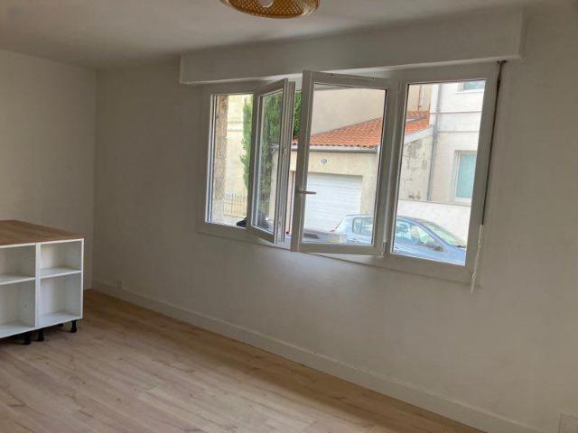 Grand studio 27m2 secteur bel air, refait à neuf