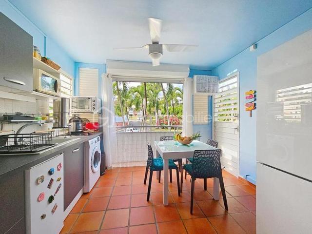 Grand studio 34 m2 Anse des Rochers plage piscine et citerne