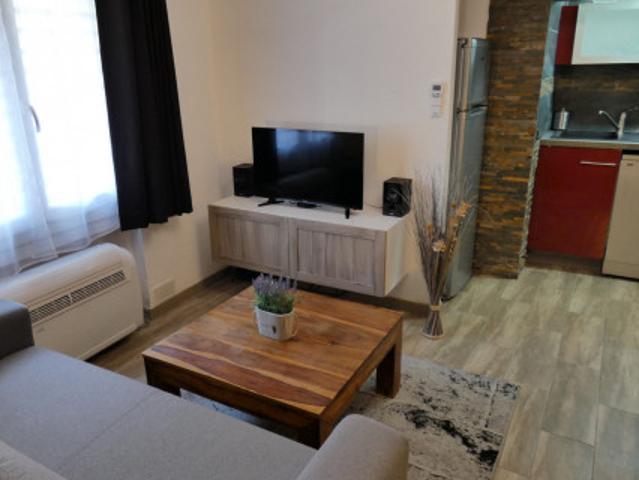 Grand studio 35 m2 au coeur du vieille Antibes