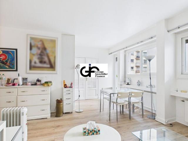 Grand studio 38 m² avec Balcon sur jardin