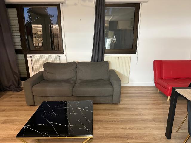 Grand studio à louer Levallois Perret 31m2 1389€/mois