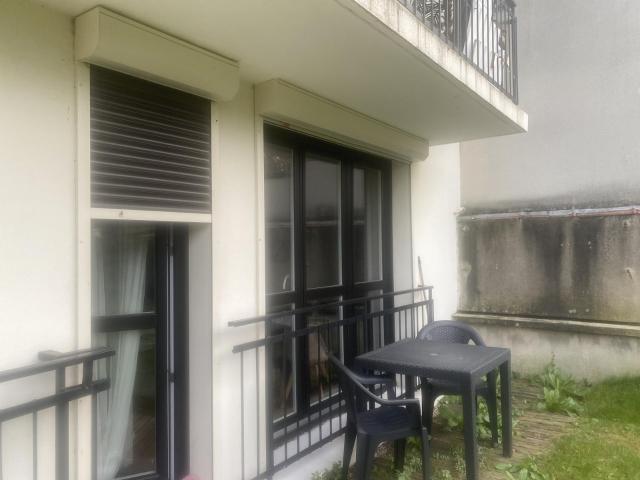 Grand studio avec terrasse et jardin