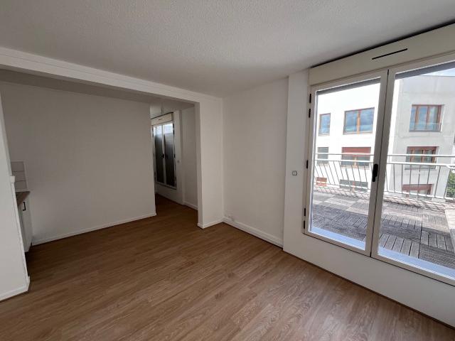 GRAND STUDIO GARE SAINT JEAN BORDEAUX TERRASSE