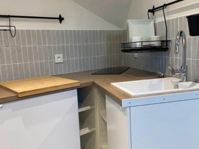 Grand studio de 26M2 rénové
