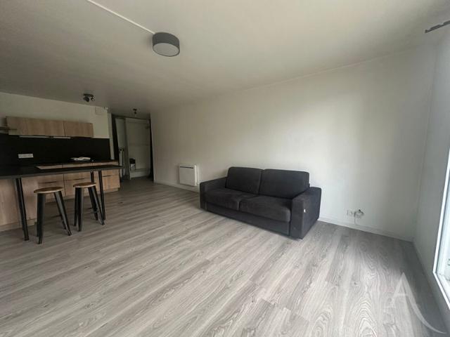 Grand studio de 31m², meublé, situé à Mantes La Jolie