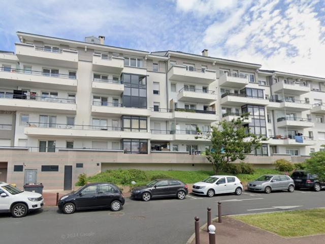 Grand Studio de 32.10m² avec terrasse
