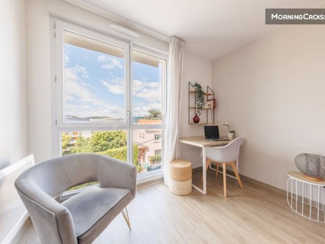 Grand studio en résidence