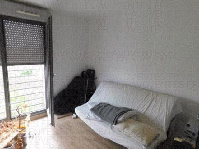 Grand studio en vente 43000 € à Poissy