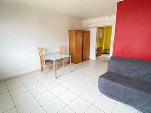 Grand studio libre d'occupation Idéal investisseurs Lille