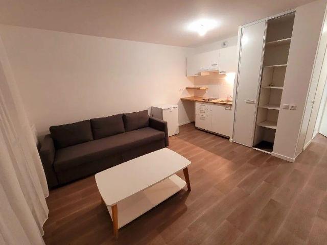 Grand Studio Meublé à Bobigny
