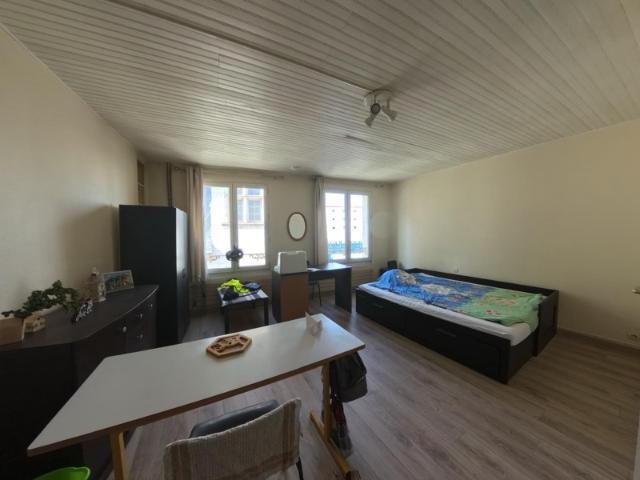 GRAND STUDIO MEUBLE CENTRE DE CHATELLERAULT RUE CALME RESIDE